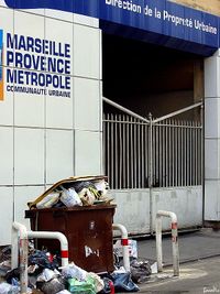 Poubelles-marseille CUM