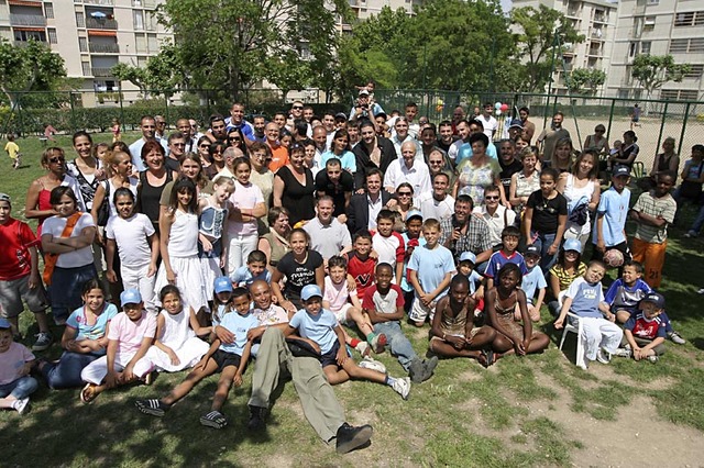 Photo de groupe - Kermesse aux Marronniers (10eme) - 26 mai 2007