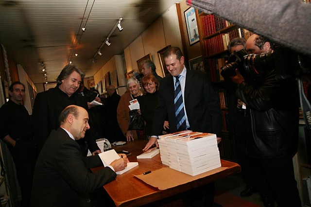 Alain JUPPE entouré de Serge BOTEY et de Bruno GILLES
